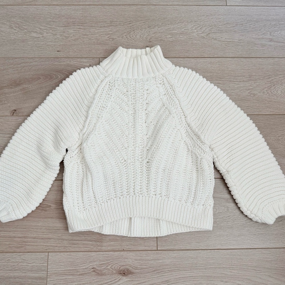 Free People Very Thick Chunky Sweater size Small